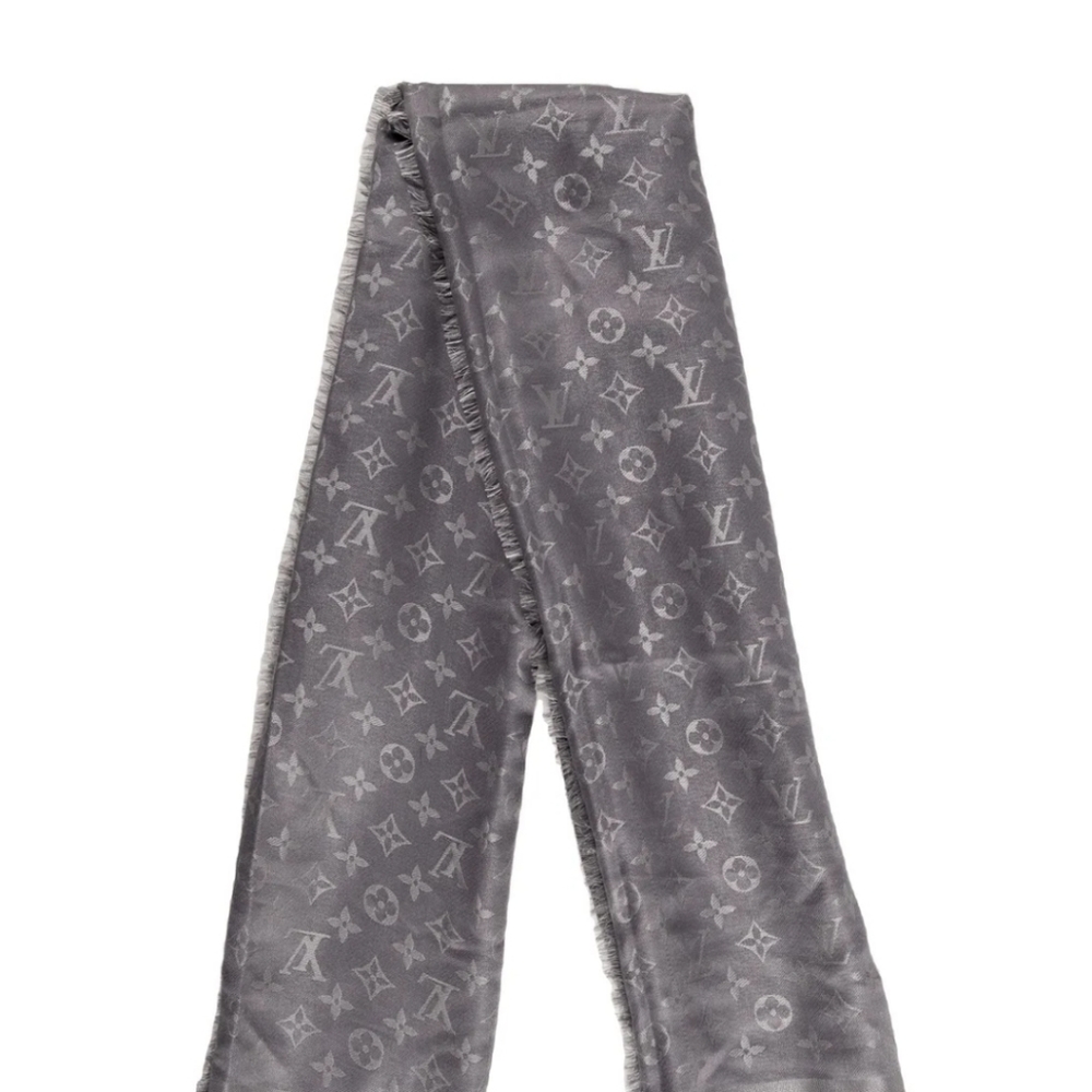 Louis Vuitton scarf